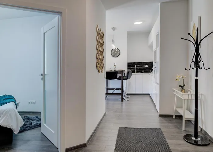 Garbary 104 - Modern Near Old Town - King Bed - Free Parking * Poznań